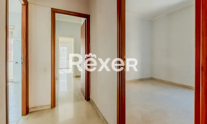 Rexer-Roma-Colli-Portuensi-Casaletto-Ampio-quadrilocale-frazionabile-con-box-Altro