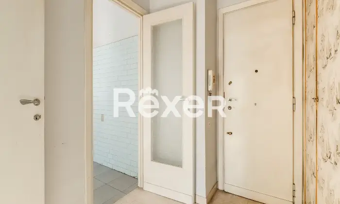 Rexer-Roma-Colli-Portuensi-Casaletto-Ampio-quadrilocale-frazionabile-con-box-Altro