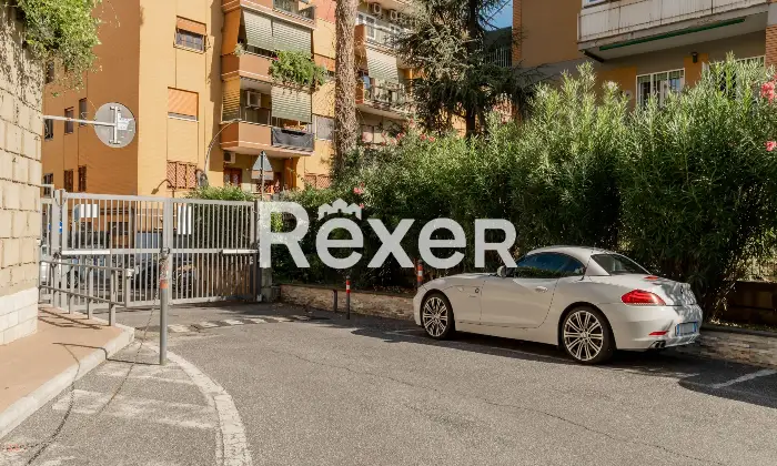 Rexer-Roma-Colli-Portuensi-Casaletto-Ampio-quadrilocale-frazionabile-con-box-Altro
