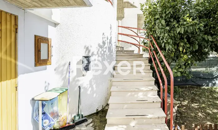 Rexer-Nereto-Casa-Semi-Indipendente-con-Giardino-Altro