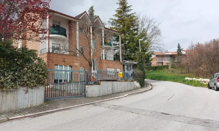 Rexer-Ferrazzano-Spaziosa-villa-su-tre-livelli-con-pi-unit-abitative-garage-e-ampio-giardino-Altro
