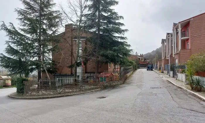 Rexer-Ferrazzano-Spaziosa-villa-tre-livelli-pi-unit-abitative-garage-terrazzo-giardino-Altro