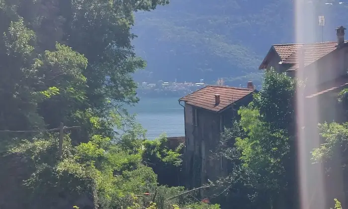 Rexer-Cremia-Rustico-indipendente-con-terreno-e-vista-parziale-lago-a-Cremia-CO-nella-Borgata-di-Vignola-Altro