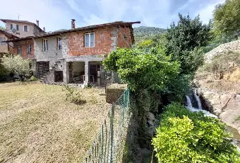 Rexer-Cremia-Rustico-indipendente-con-terreno-e-vista-parziale-lago-a-Cremia-CO-nella-Borgata-di-Vignola-Altro