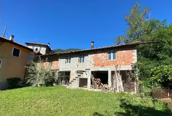 Rexer-Cremia-Rustico-indipendente-con-terreno-e-vista-parziale-lago-a-Cremia-CO-nella-Borgata-di-Vignola-Altro