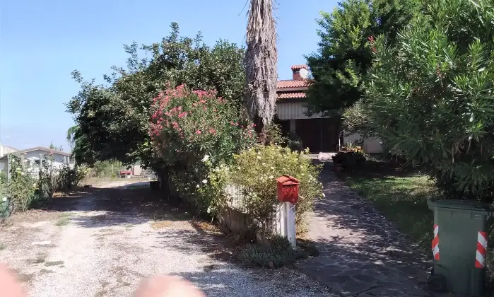 Rexer-Riva-del-Po-Villa-indipendente-antisismica-con-ampio-giardino-in-posizione-tranquilla-Accesso-disabili-Altro