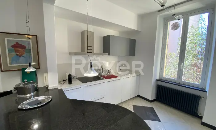 Rexer-Savona-In-stabile-depoca-ristrutturato-Altro