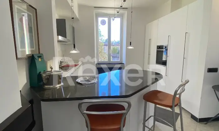 Rexer-Savona-In-stabile-depoca-ristrutturato-Altro