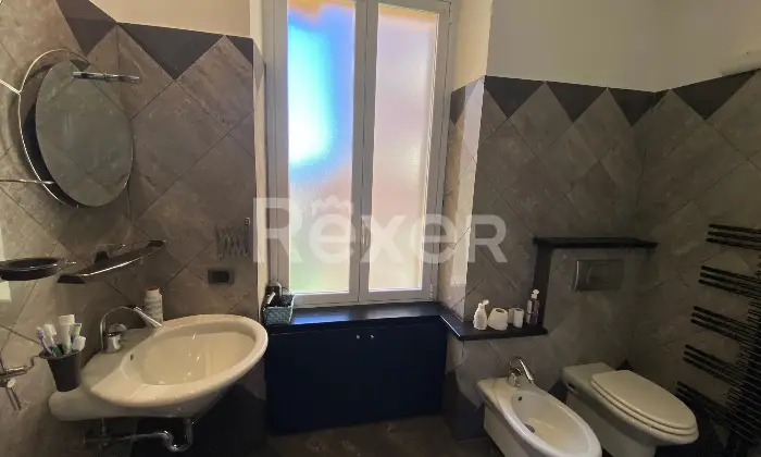 Rexer-Savona-In-stabile-depoca-ristrutturato-Altro