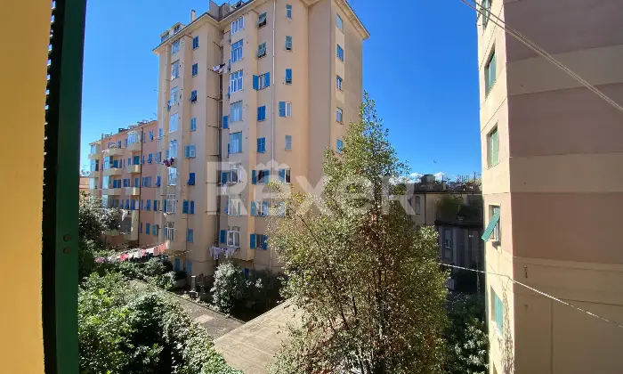 Rexer-Savona-In-stabile-depoca-ristrutturato-Altro