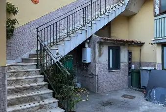 Rexer-Succivo-Porzione-di-abitazione-storica-su-tre-livelli-con-cortile-e-accessori-Sucivo-CE-Altro