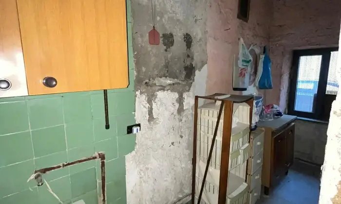 Rexer-Succivo-Porzione-di-abitazione-storica-su-tre-livelli-con-cortile-e-accessori-Sucivo-CE-Altro