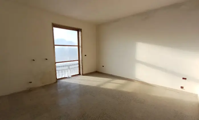 Rexer-Fragagnano-Casa-singola-indipendente-su-pi-livelli-Ampia-metratura-con-terrazzo-Altro
