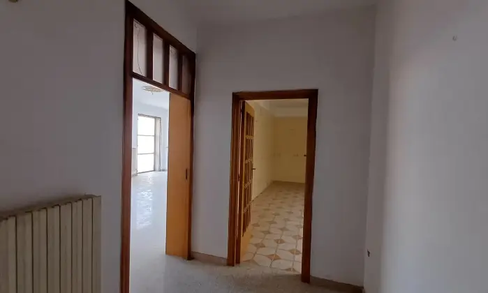 Rexer-Fragagnano-Casa-singola-indipendente-su-pi-livelli-Ampia-metratura-con-terrazzo-Altro
