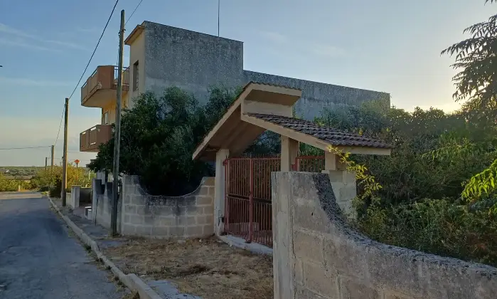 Rexer-Fragagnano-Casa-singola-indipendente-su-pi-livelli-Ampia-metratura-con-terrazzo-Altro