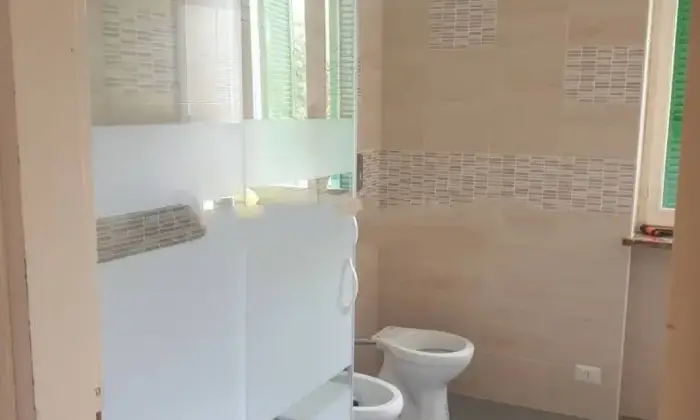 Rexer-Viggiu-Spazioso-e-Luminoso-Appartamento-in-Villa-Bifamiliare-con-Giardino-Privato-Altro