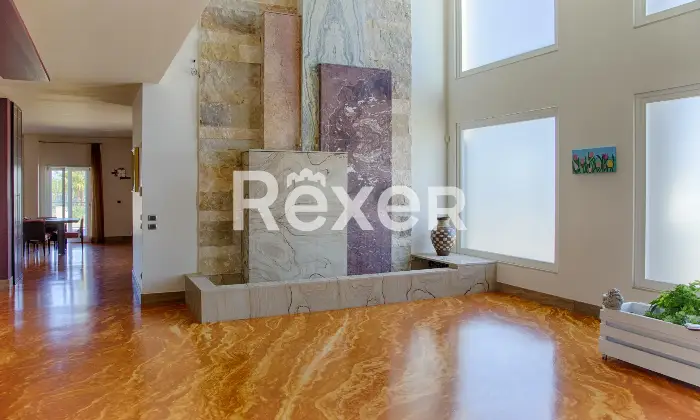 Rexer-Trani-Villa-di-pregio-classe-A-vista-mare-con-piscina-Altro