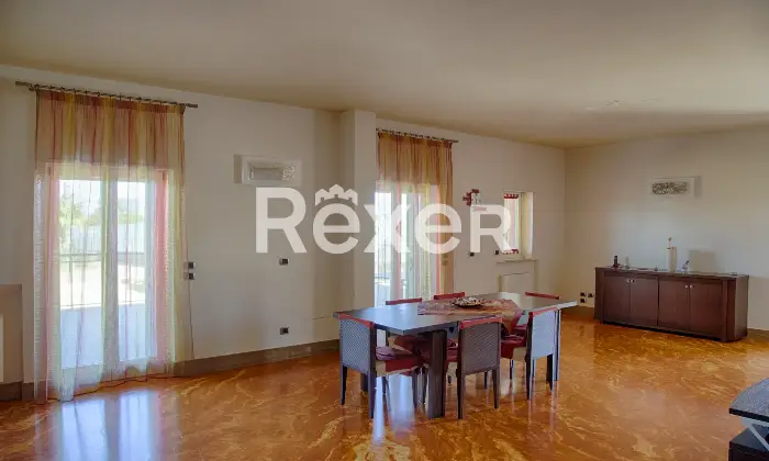 Rexer-Trani-Villa-con-piscina-in-classe-A-vista-mare-Altro