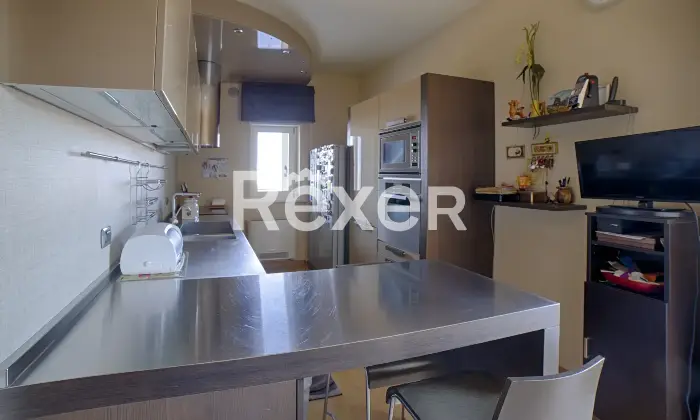 Rexer-Trani-Villa-con-piscina-in-classe-A-vista-mare-Altro