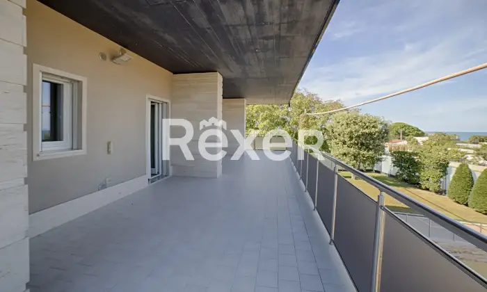 Rexer-Trani-Villa-con-piscina-in-classe-A-vista-mare-Altro