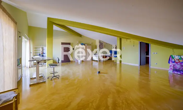 Rexer-Trani-Villa-con-piscina-in-classe-A-vista-mare-Altro