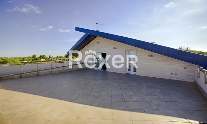 Rexer-Trani-Villa-di-pregio-classe-A-vista-mare-con-piscina-Altro