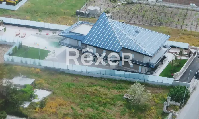 Rexer-Trani-Villa-con-piscina-in-classe-A-vista-mare-Altro