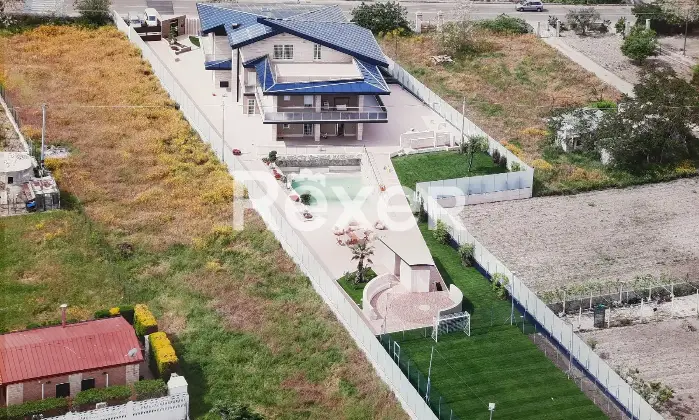 Rexer-Trani-Villa-di-pregio-classe-A-vista-mare-con-piscina-Altro