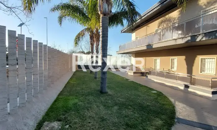 Rexer-Trani-Villa-di-pregio-classe-A-vista-mare-con-piscina-Altro