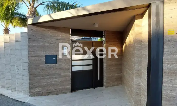 Rexer-Trani-Villa-di-pregio-classe-A-vista-mare-con-piscina-Altro