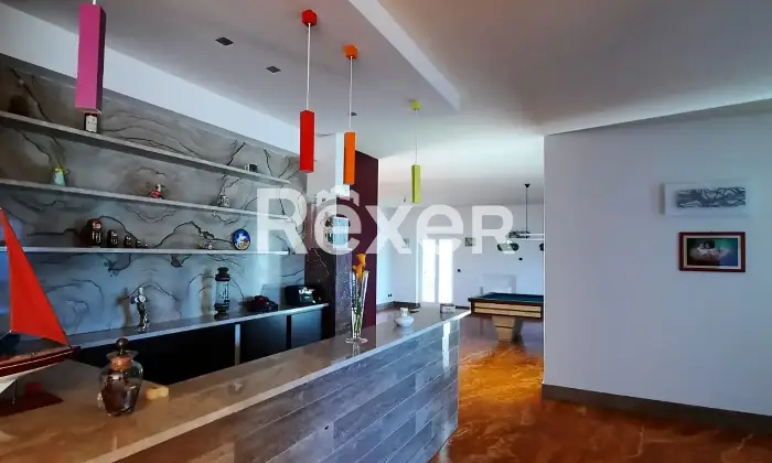 Rexer-Trani-Villa-con-piscina-in-classe-A-vista-mare-Altro