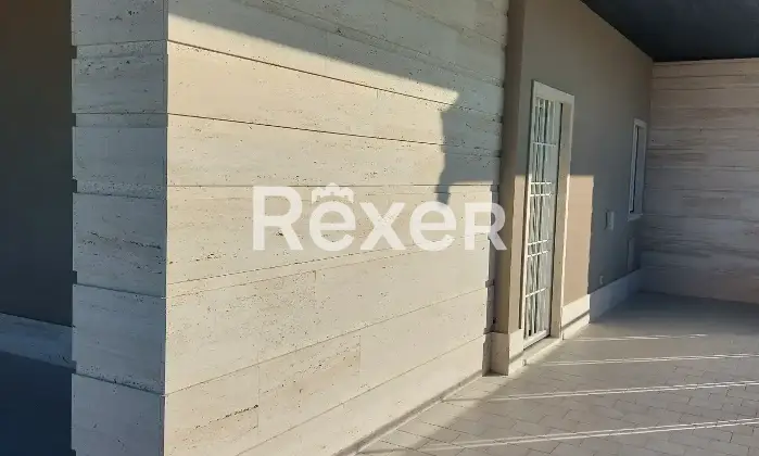 Rexer-Trani-Villa-di-pregio-classe-A-vista-mare-con-piscina-Altro