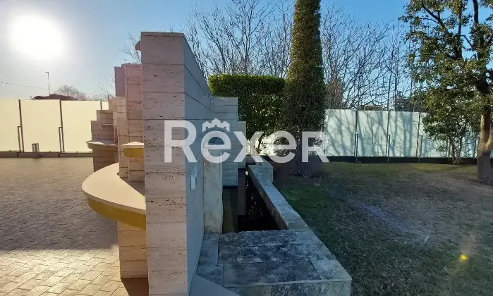 Rexer-Trani-Villa-di-pregio-classe-A-vista-mare-con-piscina-Altro