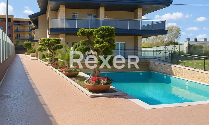 Rexer-Trani-Villa-di-pregio-classe-A-vista-mare-con-piscina-Altro