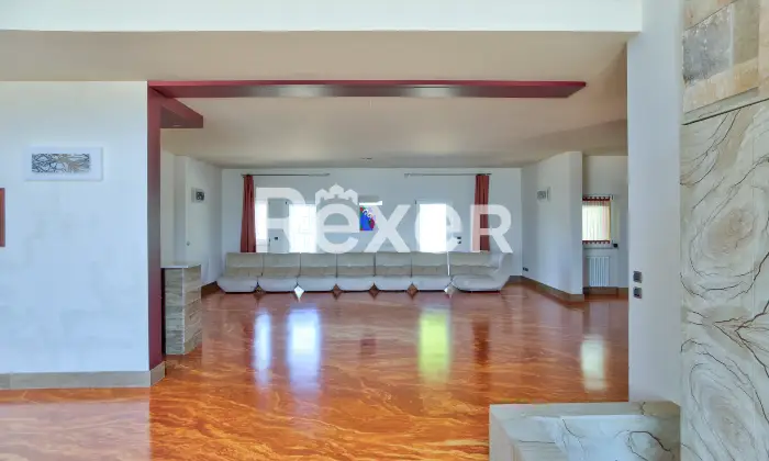 Rexer-Trani-Villa-con-piscina-in-classe-A-vista-mare-Altro