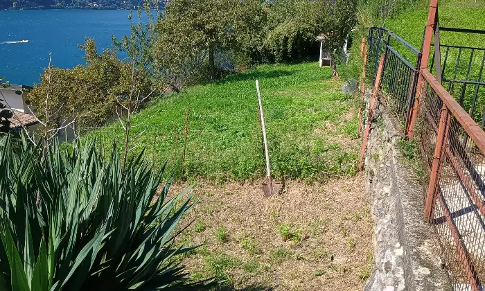 Rexer-Nesso-Casa-indipendente-costituita-da-appartamenti-oltre-terrazze-e-giardino-Altro