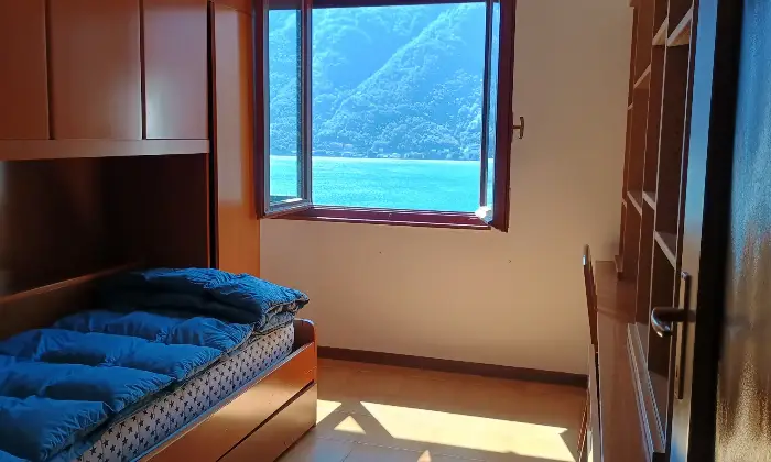Rexer-Nesso-Casa-indipendente-costituita-da-appartamenti-oltre-terrazze-e-giardino-Altro