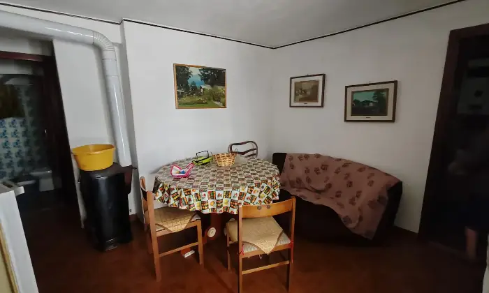 Rexer-Cimbergo-Vendesi-casa-in-centro-paese-ideale-per-amanti-della-montagna-e-vacanze-Altro