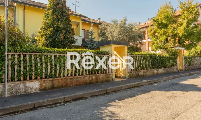 Rexer-Cernusco-sul-Naviglio-Villetta-a-schiera-su-livelli-con-giardino-e-box-triplo-Altro