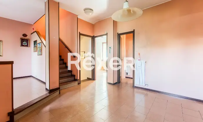 Rexer-Cernusco-sul-Naviglio-Villetta-a-schiera-su-livelli-con-giardino-e-box-triplo-Altro