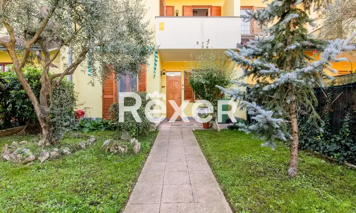 Rexer-Cernusco-sul-Naviglio-Villetta-a-schiera-su-livelli-con-giardino-e-box-triplo-Altro