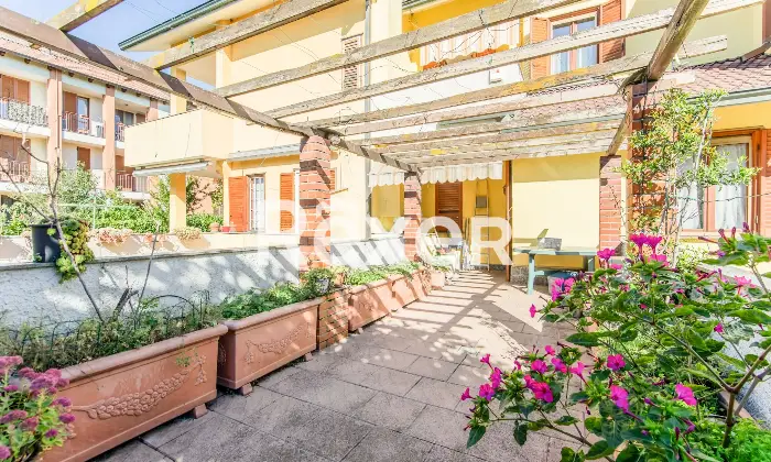 Rexer-Cernusco-sul-Naviglio-Villetta-a-schiera-su-livelli-con-giardino-e-box-triplo-Altro