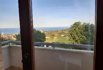 Rexer-Capodarco-Appartamento-in-posizione-collinare-a-km-dalla-spiaggia-di-Porto-San-Giorgio-Libero-su-tre-lati-Altro