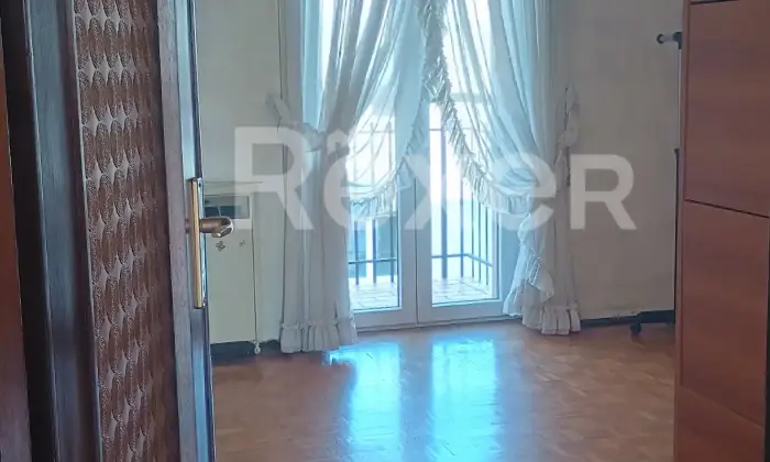 Rexer-Busto-Arsizio-Quadrilocale-con-box-auto-doppio-e-posto-auto-condominiale-Altro