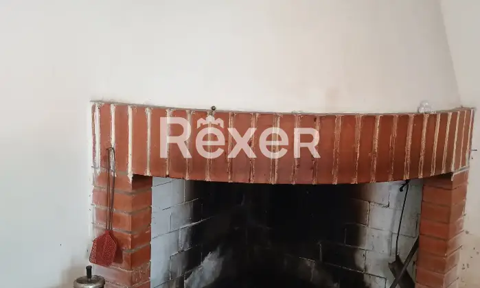 Rexer-Tramatza-Casa-da-ristrutturare-Sala-da-pranzo