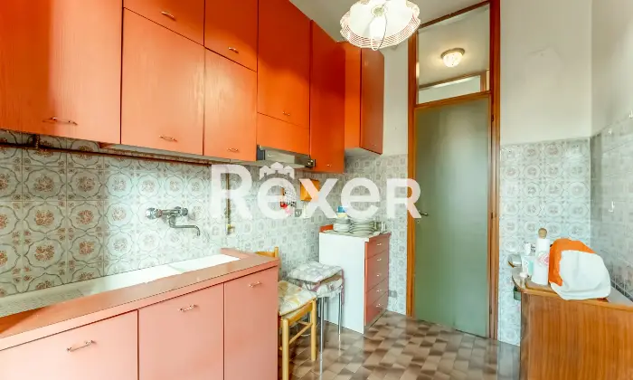 Rexer-Pero-VENDESI-TRILOCALE-CON-BOX-Altro