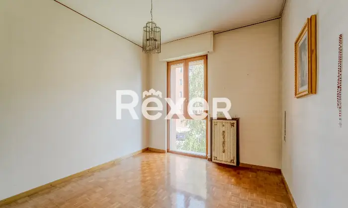 Rexer-Pero-VENDESI-TRILOCALE-CON-BOX-Altro