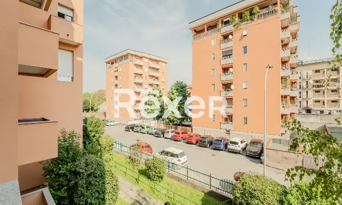 Rexer-Pero-VENDESI-TRILOCALE-CON-BOX-Altro