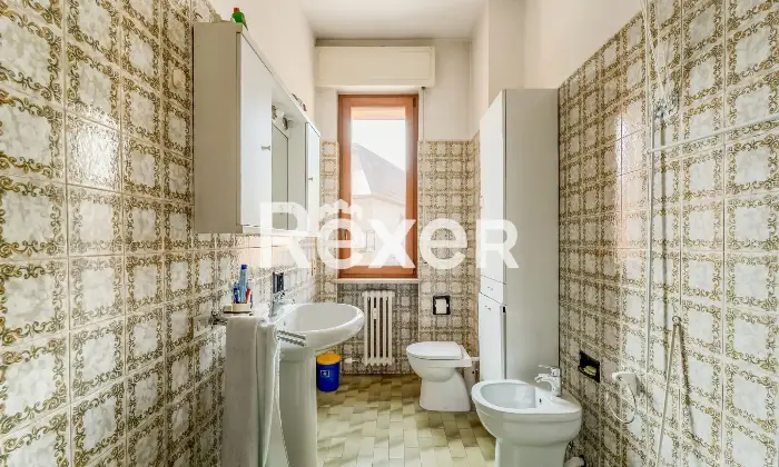 Rexer-Pero-VENDESI-TRILOCALE-CON-BOX-Altro