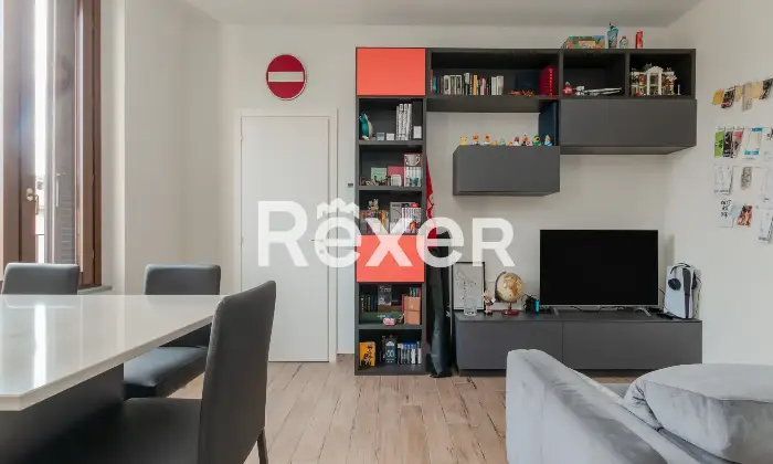 Rexer-Villasanta-Bilocale-arredato-con-posto-auto-Altro